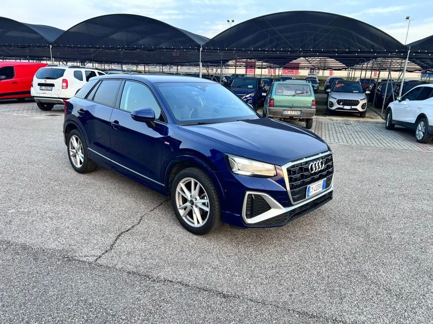 Audi Q2 35 TFSI S tronic S line Bleu - 2