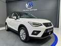 SEAT Arona Pequeño Manual de 5 Puertas Gris - thumbnail 1