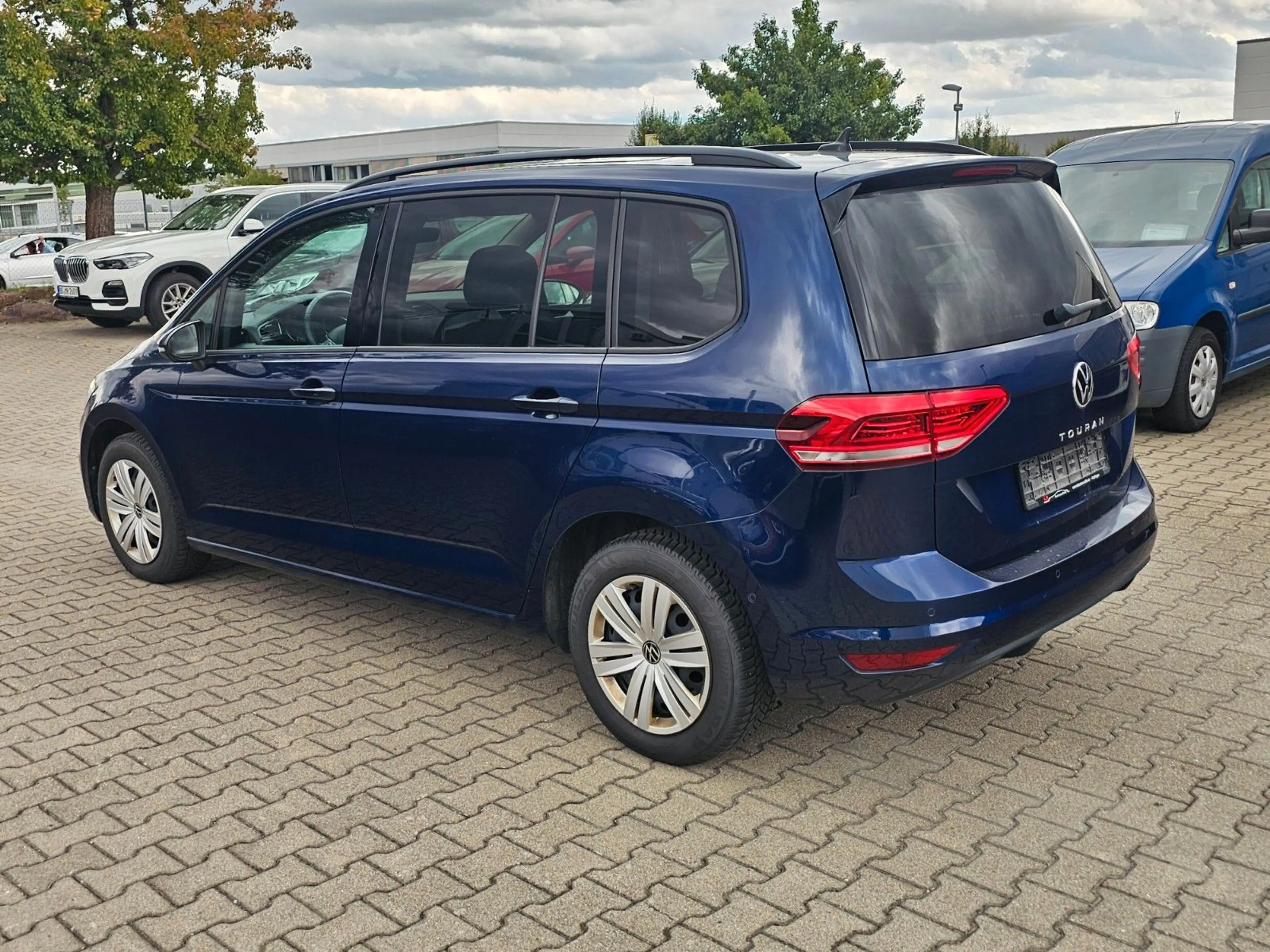 Volkswagen Touran ComfortlineBMT*NAVI*ACC*PANO*MASSAGE*SHZG — photo 4
