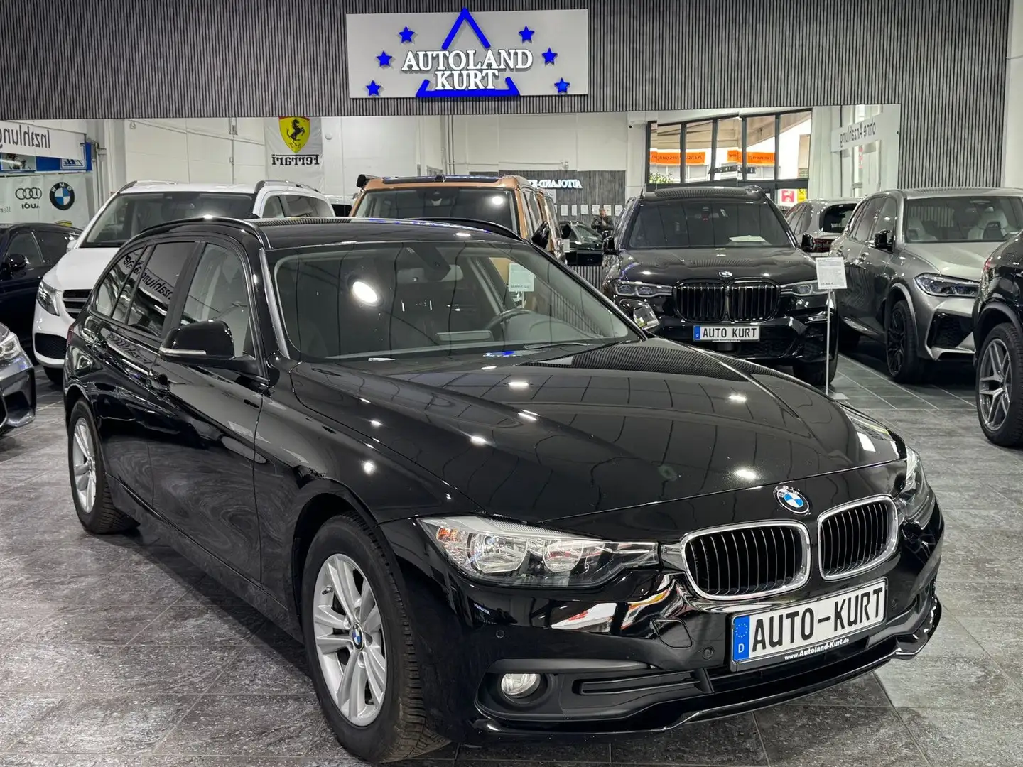 BMW 316 d Touring Advantage*Autom.*Keyless*Navi*PDC* Černá - 1