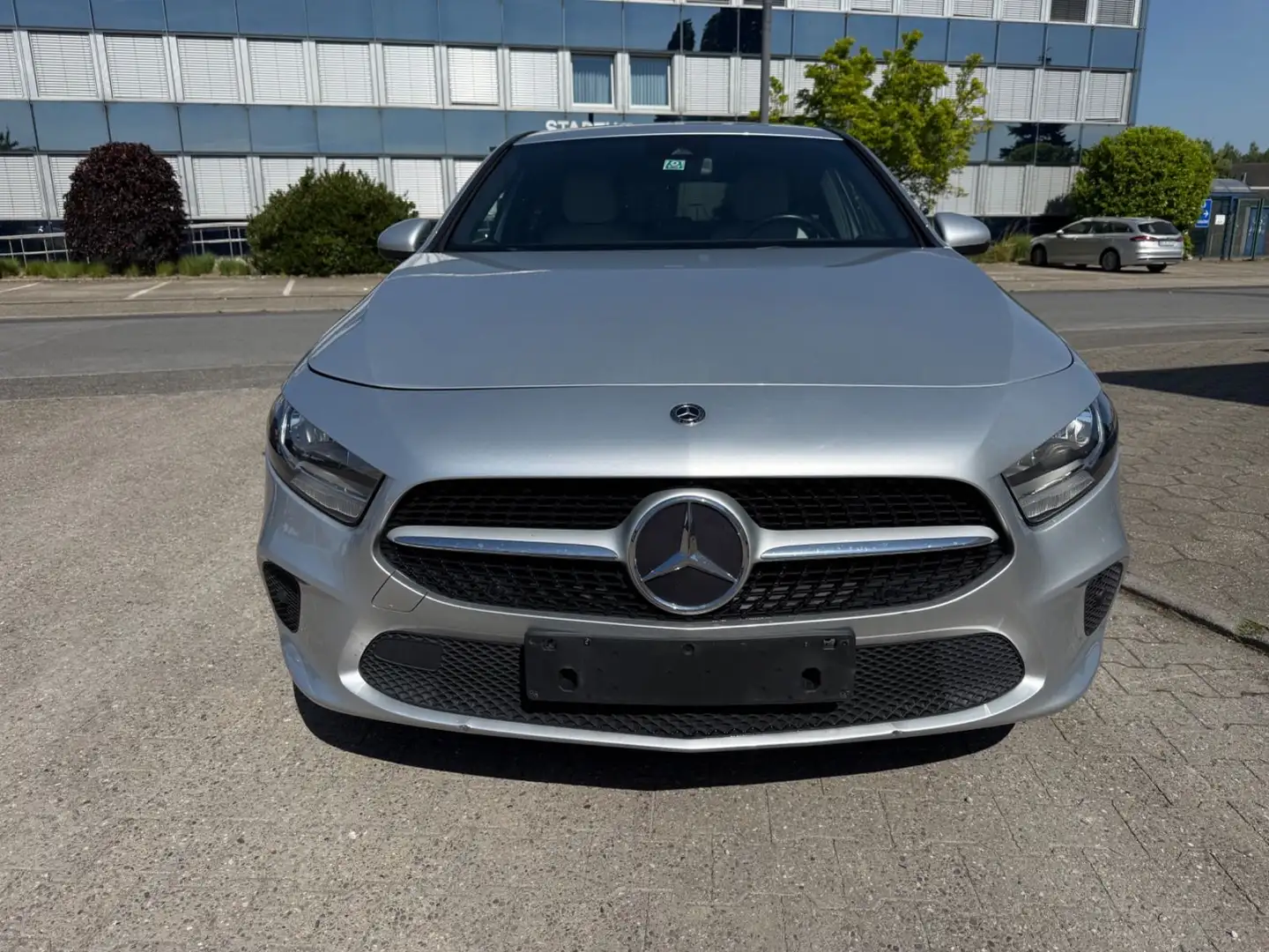 Mercedes-Benz A 160 :Kamera,Navi,Sitzheizung,T-Leder weiß,Eu6 Silber - 2