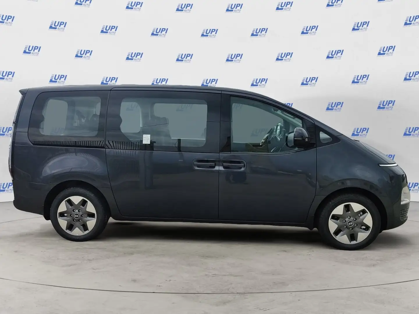 Hyundai STARIA Staria 1.6 HEV AT 2WD 9 posti Wagon - 2