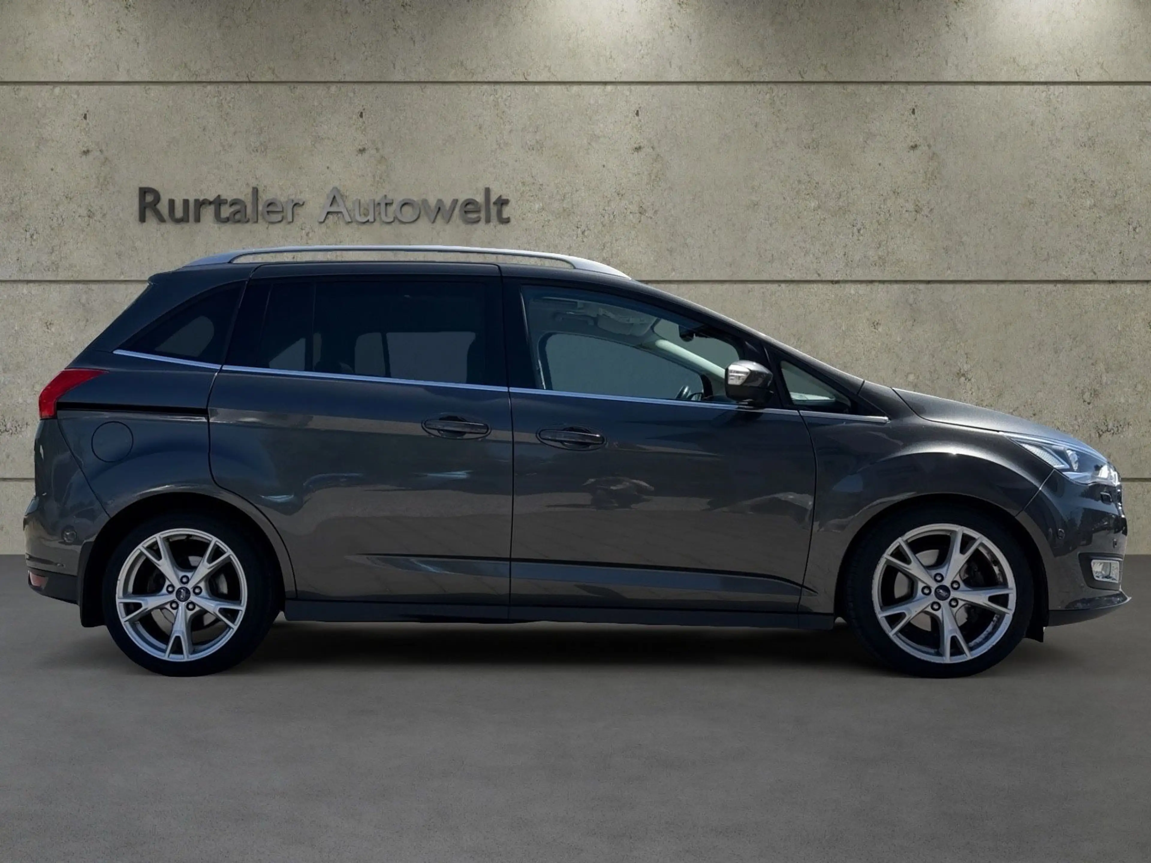 Ford Grand C-Max Grand C-MAX Titanium *NAVI*RFK*PANO* — photo 6