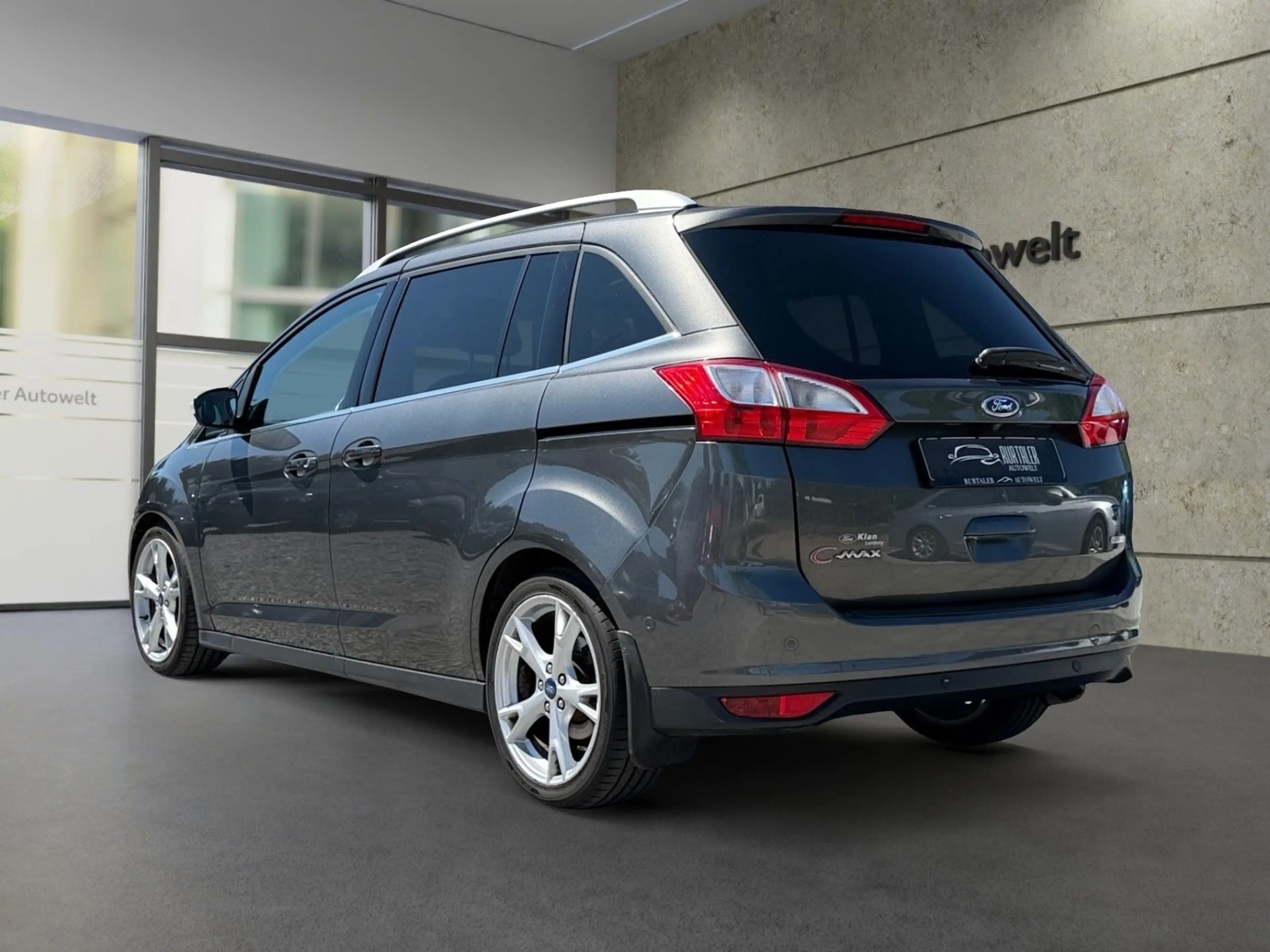 Ford Grand C-Max Grand C-MAX Titanium *NAVI*RFK*PANO* — photo 3