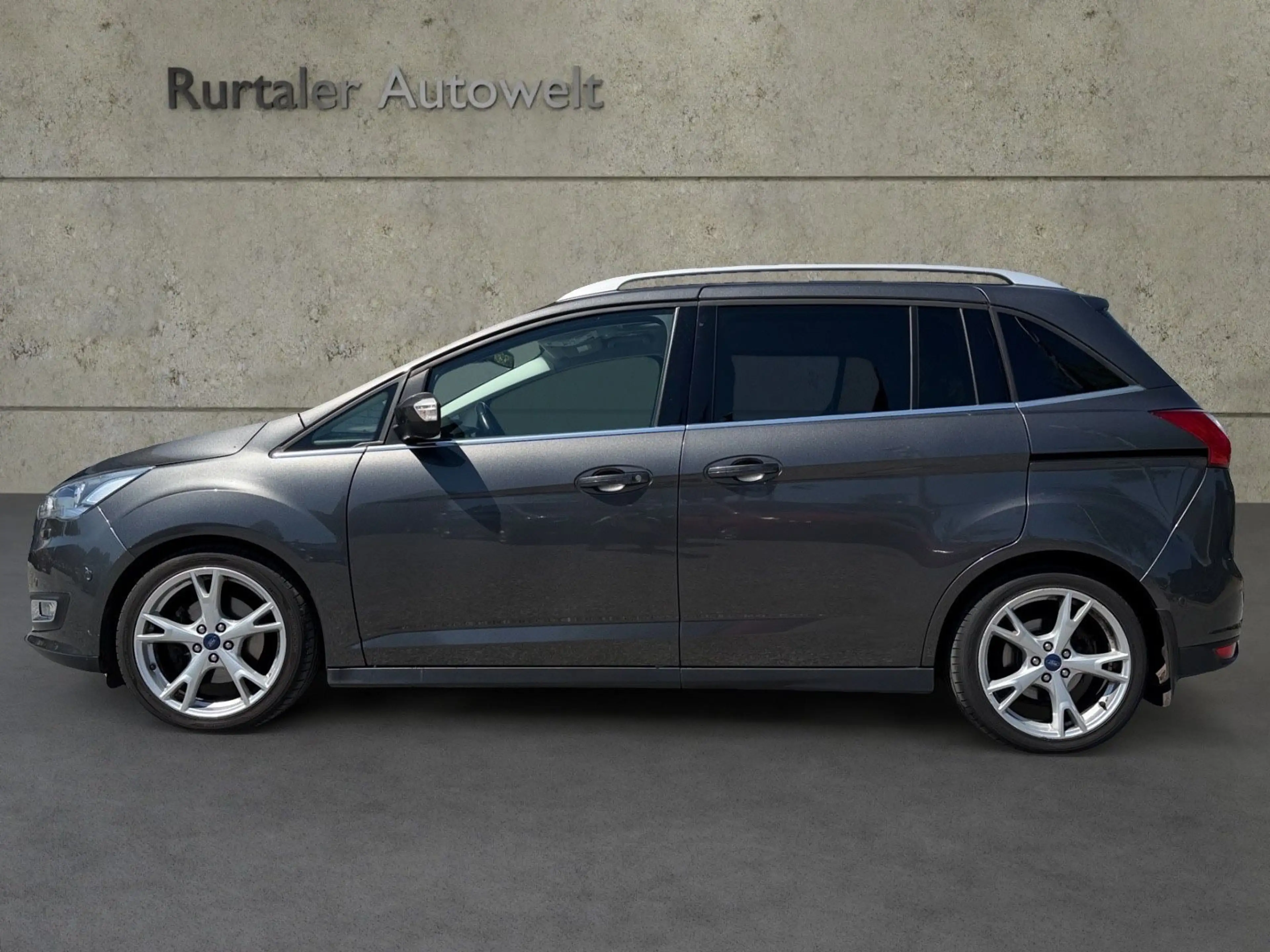 Ford Grand C-Max Grand C-MAX Titanium *NAVI*RFK*PANO* — photo 2