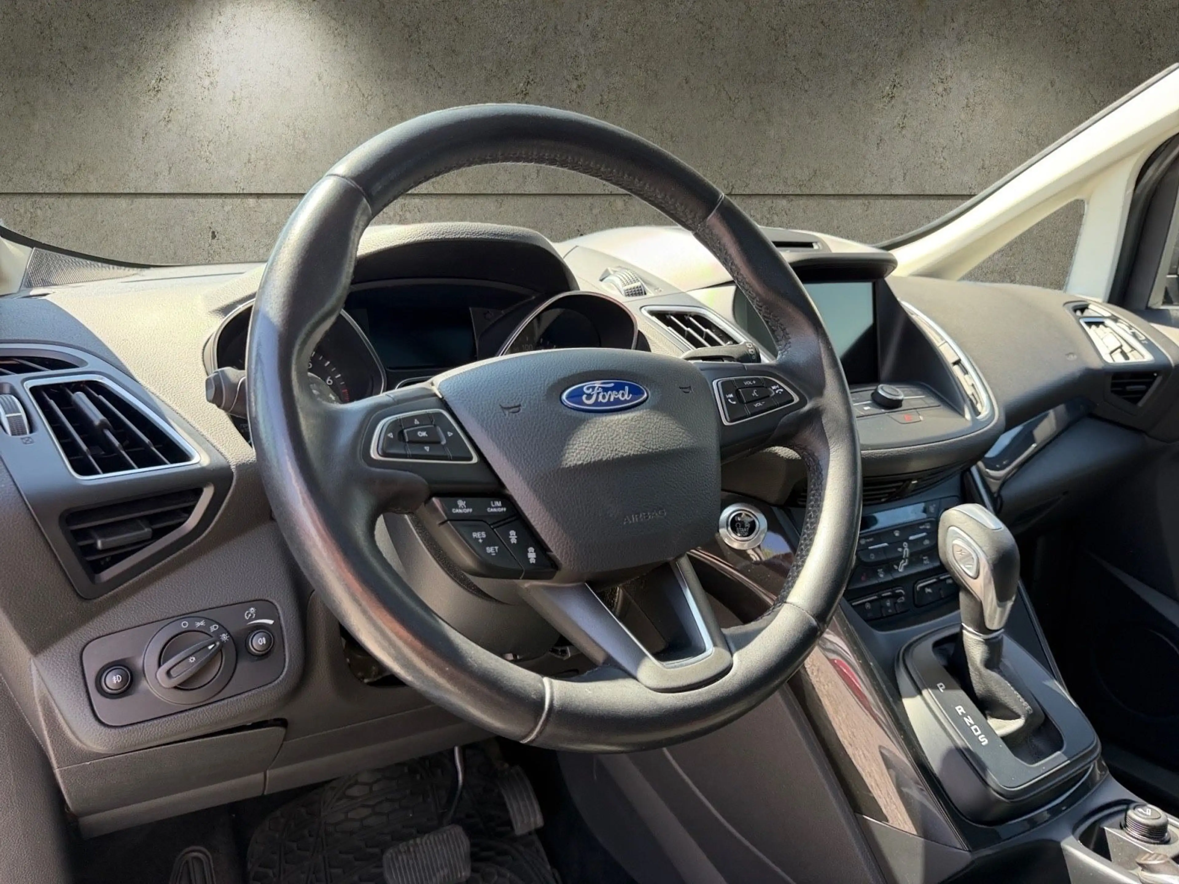 Ford Grand C-Max Grand C-MAX Titanium *NAVI*RFK*PANO* — photo 10