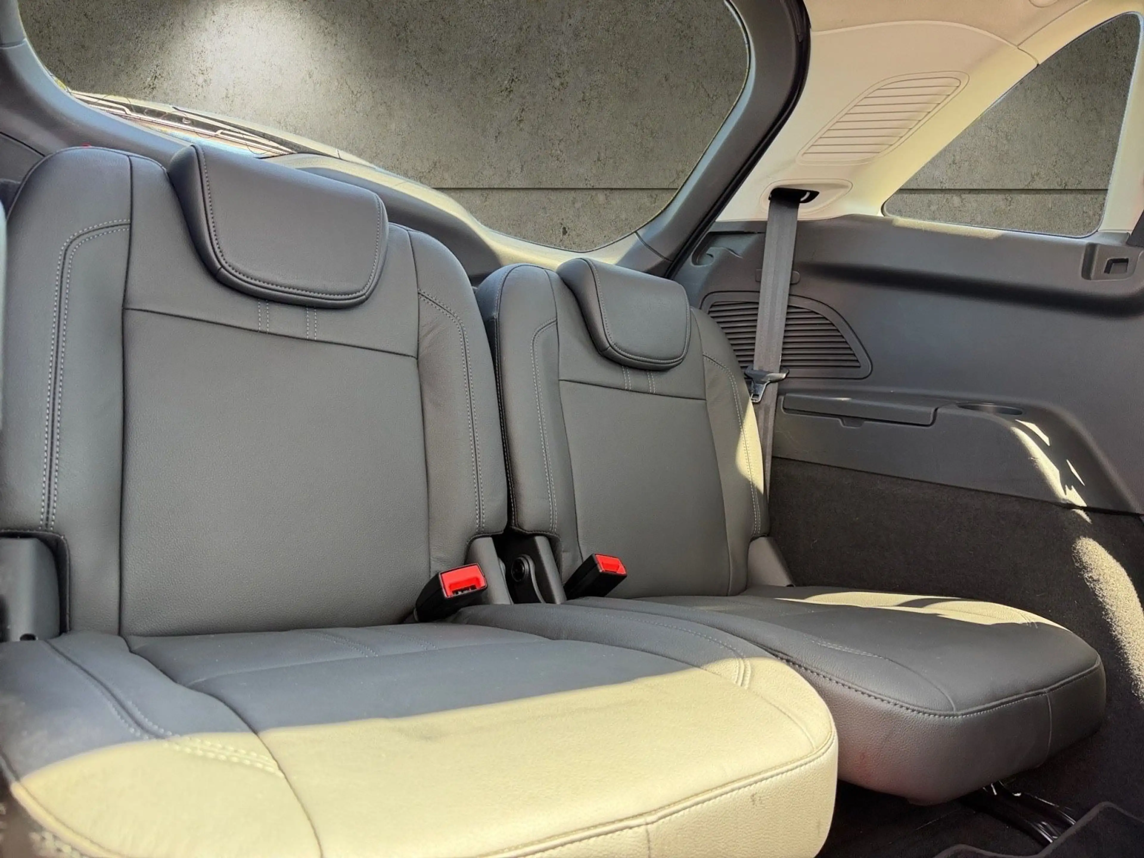Ford Grand C-Max Grand C-MAX Titanium *NAVI*RFK*PANO* — photo 14