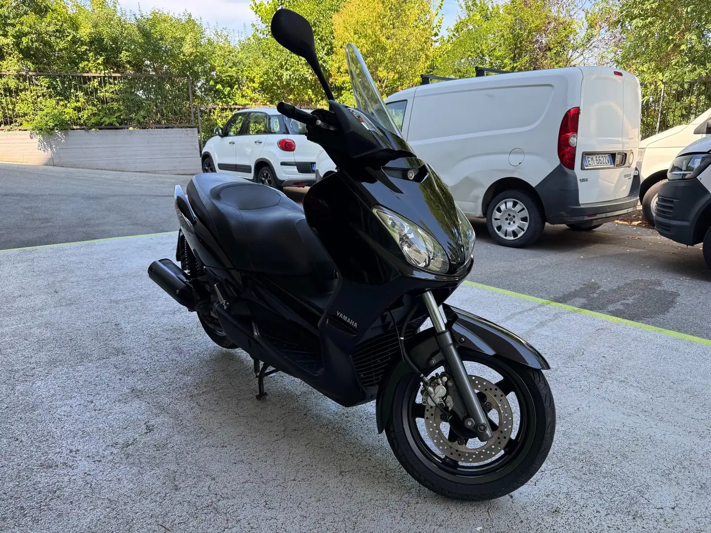 Yamaha X-Max 125 OTTIME CONDIZIONI SEMPRE TAGLIANDATO CON FATTURE Nero - 2