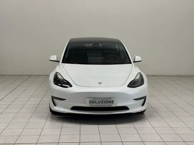 Tesla Model 3 view 8
