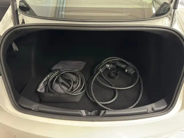 Tesla Model 3 view 15