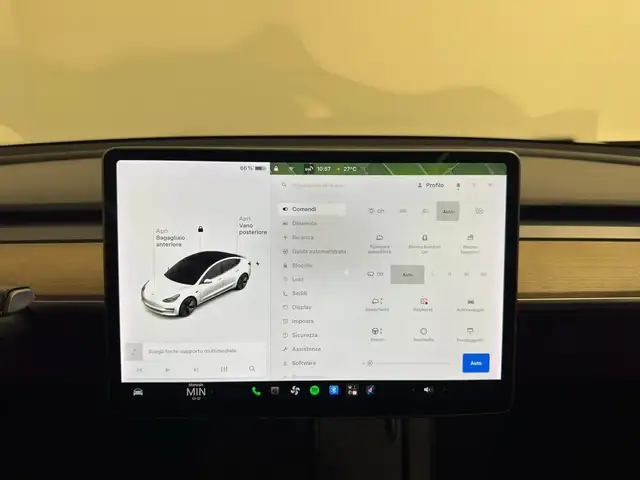 Tesla Model 3 view 30