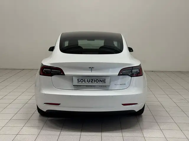 Tesla Model 3 view 7