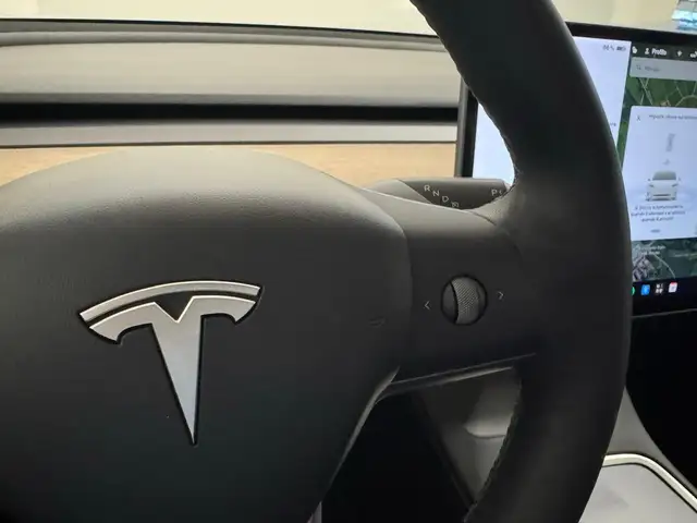 Tesla Model 3 view 21