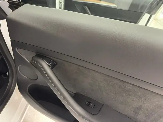 Tesla Model 3 view 22