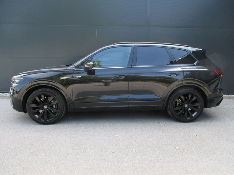 Volkswagen Touareg R eHybrid 4MOTION — photo 4