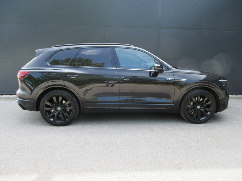 Volkswagen Touareg R eHybrid 4MOTION — photo 9