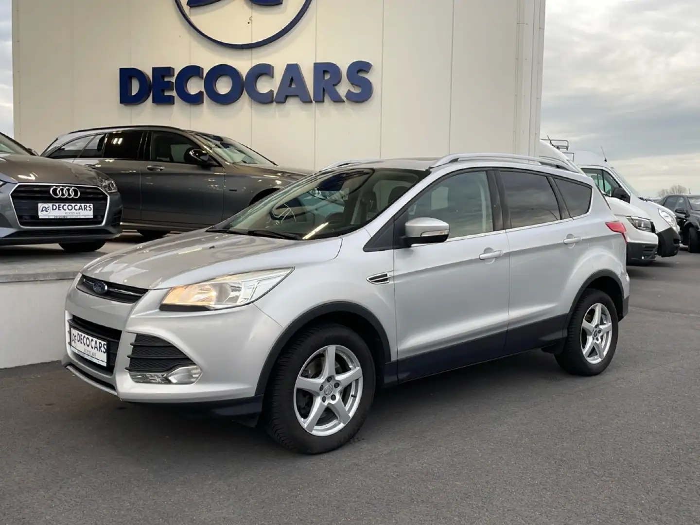 Ford Kuga TDCi Business Edition 4X2 Zilver - 1