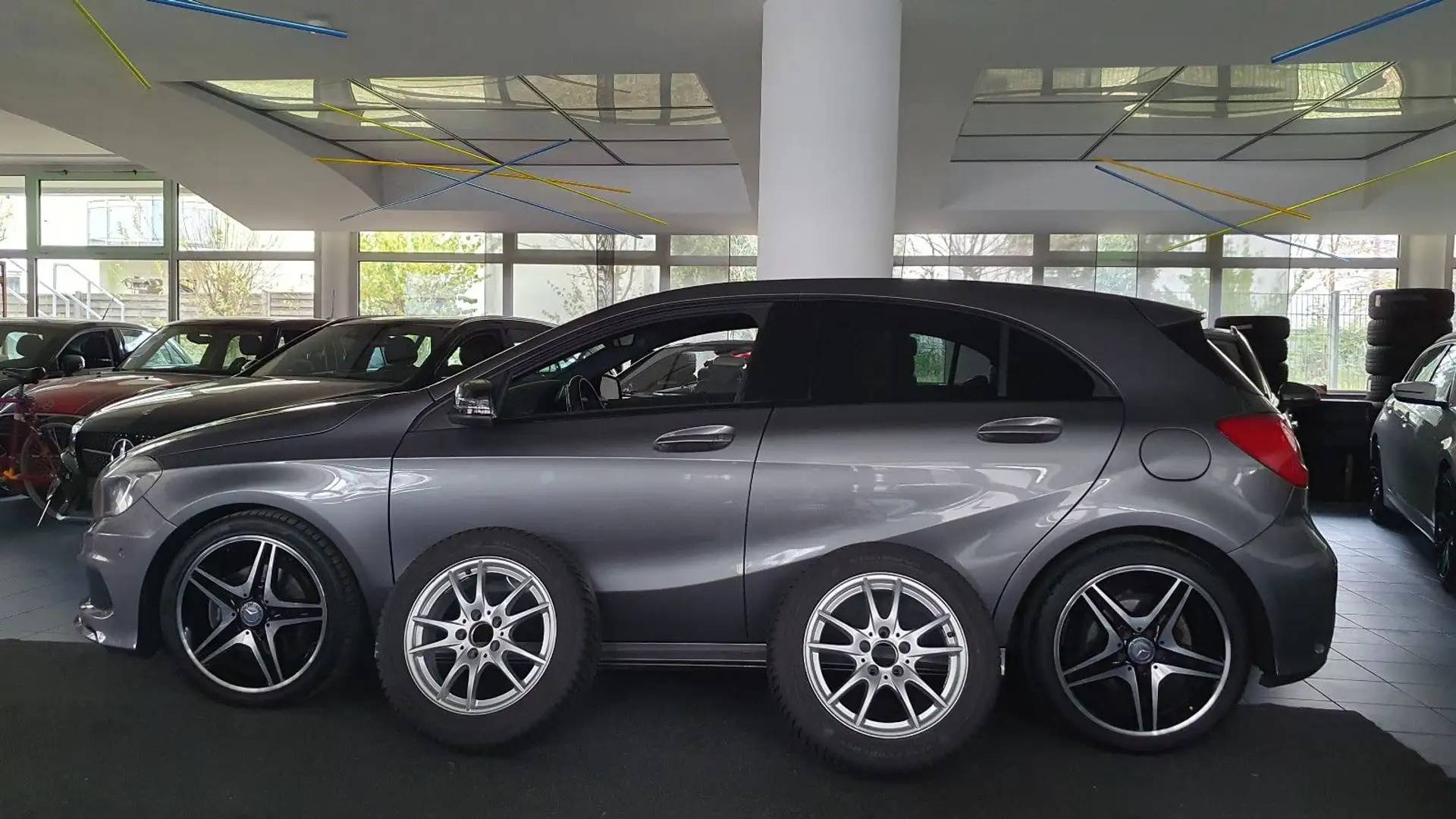 Mercedes-Benz A 200 BE AMG Line/ILS/HK/Night/1.Hd/Scheckheftge Grau - 2