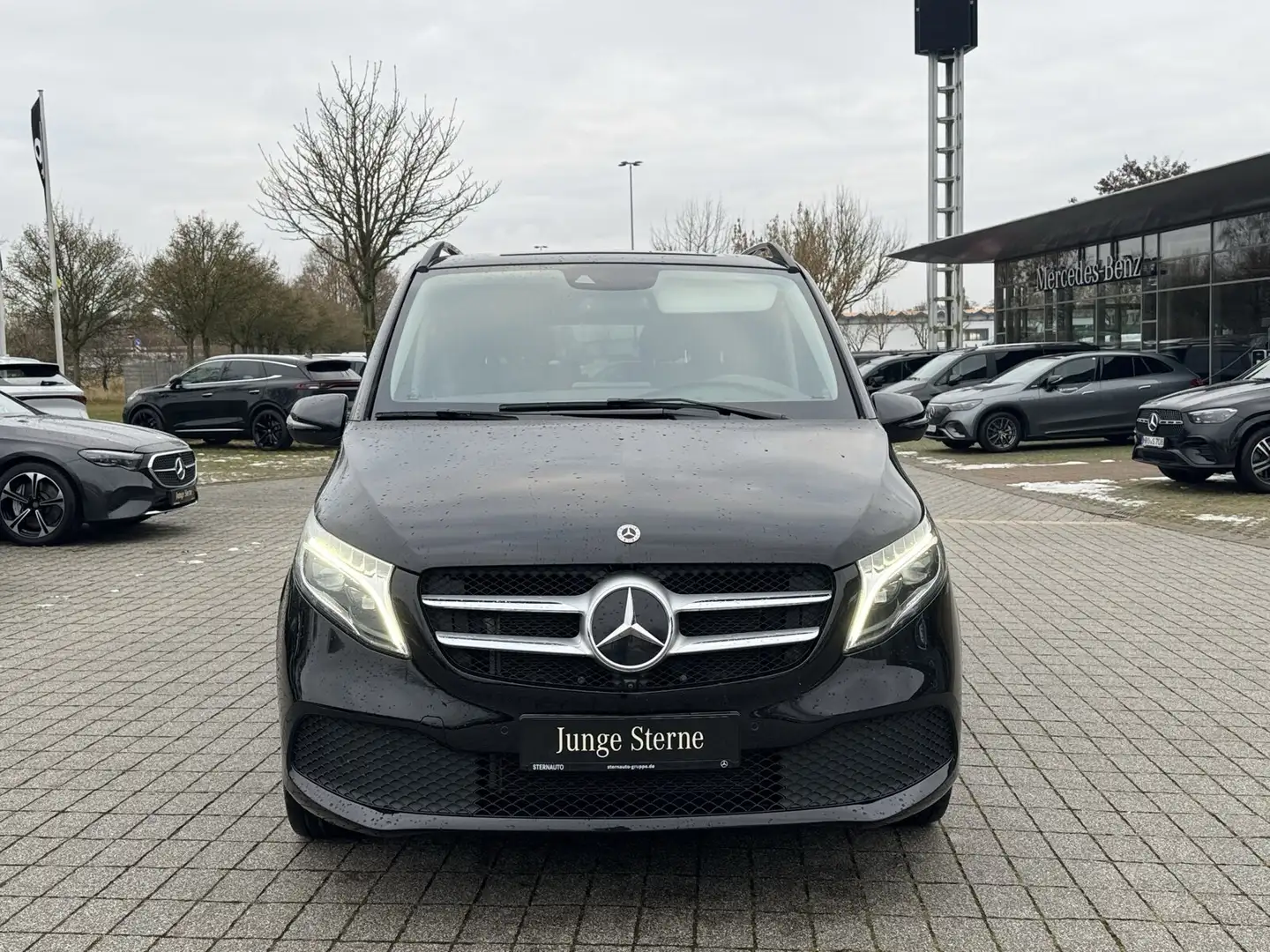 Mercedes-Benz V 250 V 250 d 4MATIC AVANTGARDE EDITION Lang  Navi/Klima Schwarz - 2