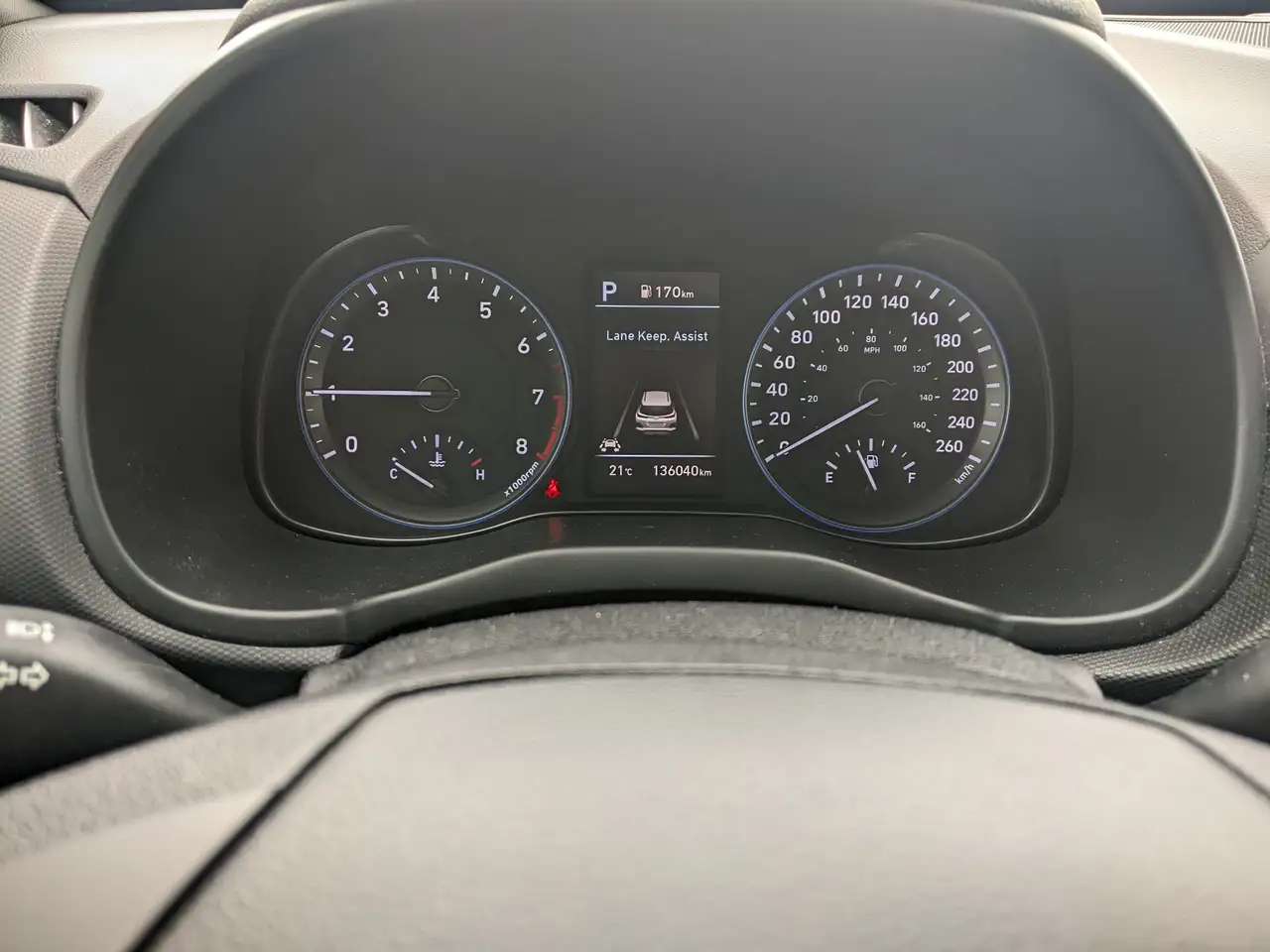 Hyundai KONA снимка Hyundai KONA