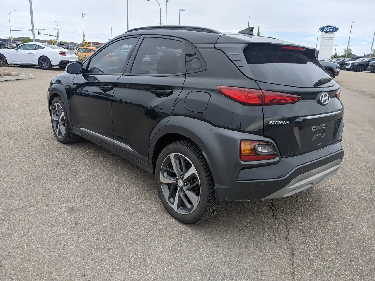 Hyundai KONA снимка Hyundai KONA