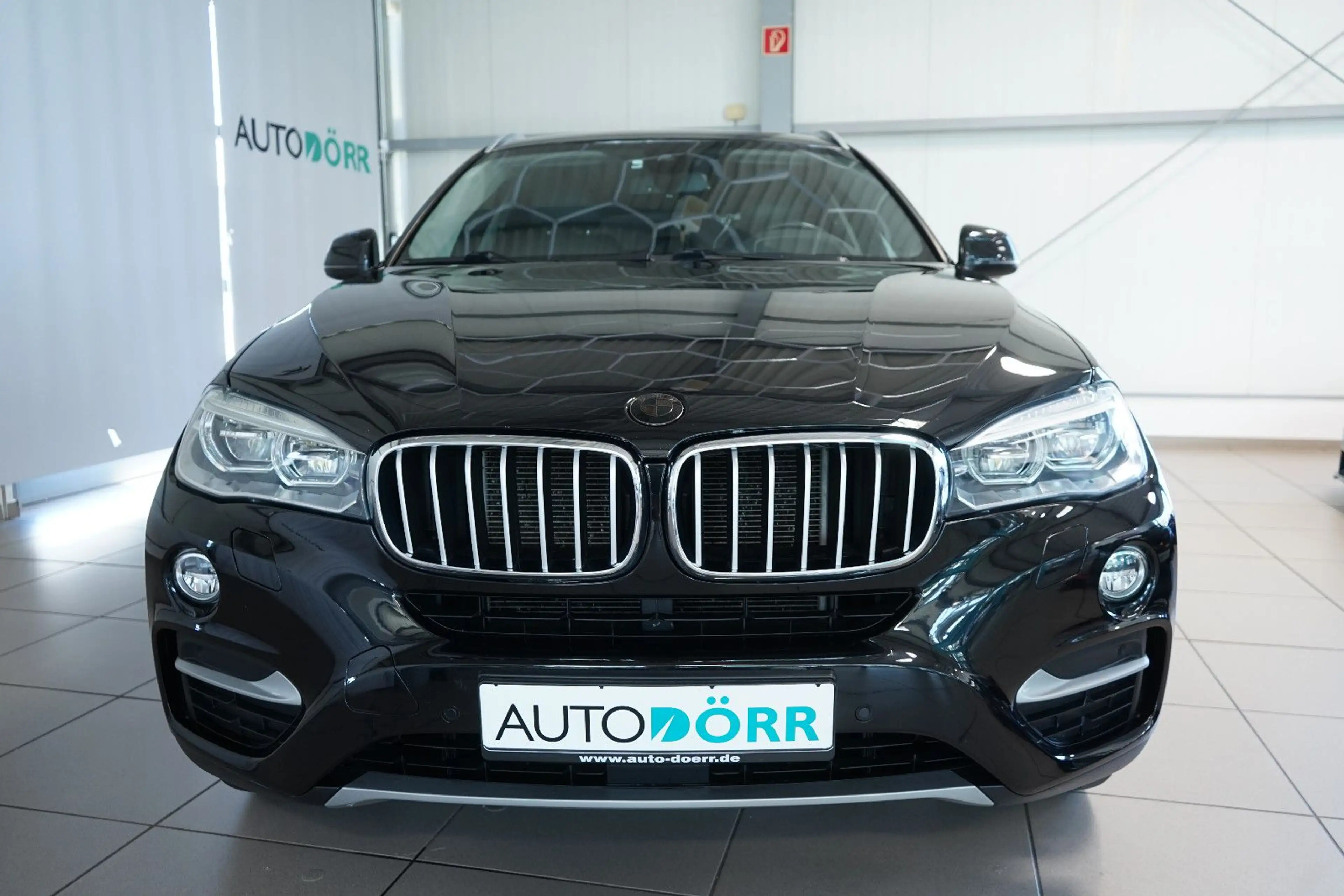 BMW X6 xDrive40d LED+AHK+HUD+Kamera+ACC+HiFi+Mwst. — photo 6