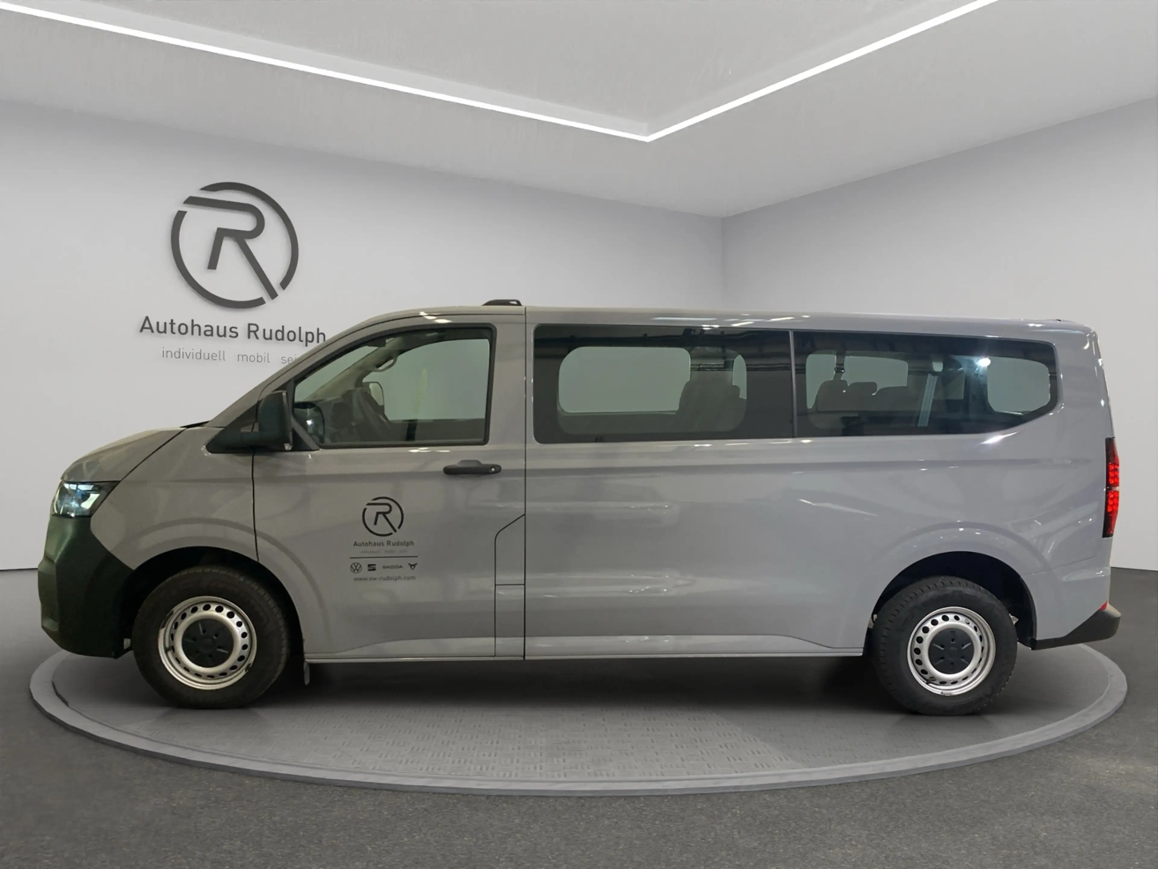 Volkswagen T7 Kombi T7 Transporter Kombi 2.0 TDI 8-Gang-Automatik Rad — photo 13