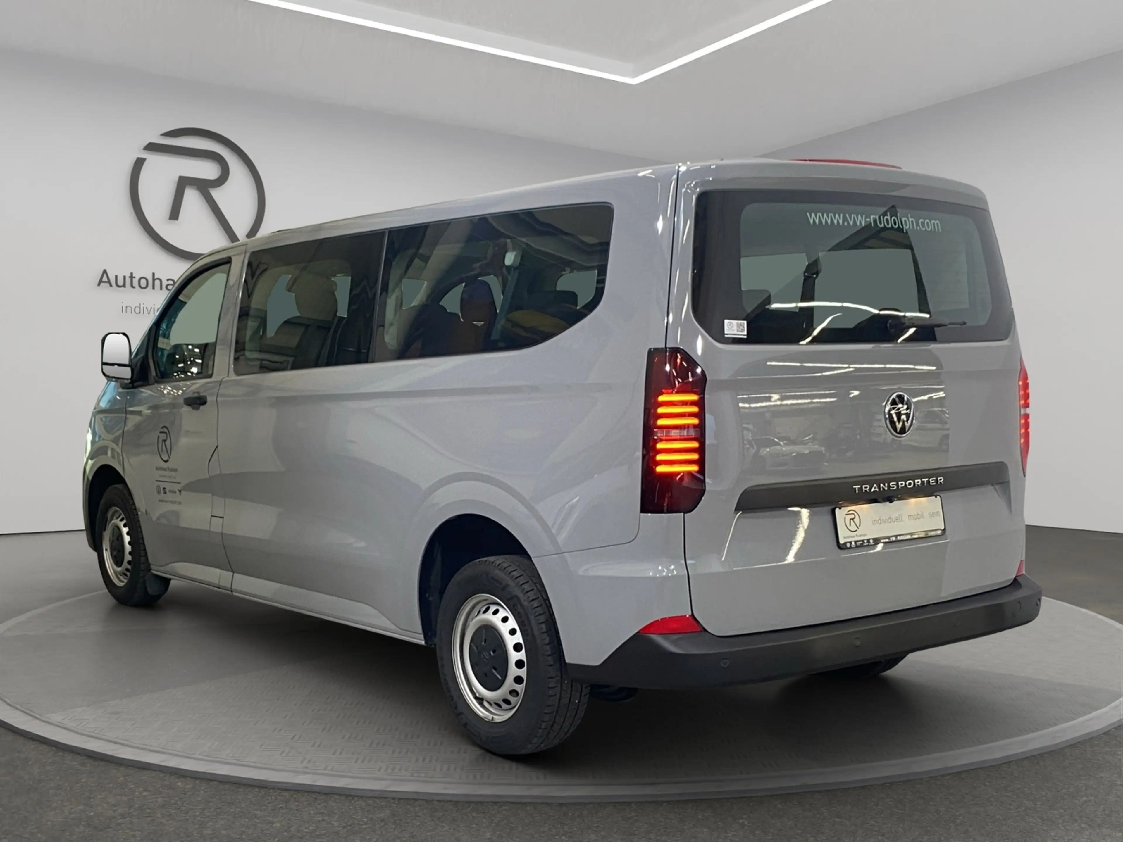 Volkswagen T7 Kombi T7 Transporter Kombi 2.0 TDI 8-Gang-Automatik Rad — photo 3