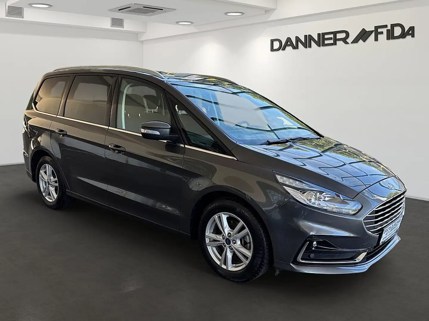 Ford Galaxy 2,5 Duratec Hybrid Titanium Aut. ( SOFORT VERFÜ... Grijs - 2