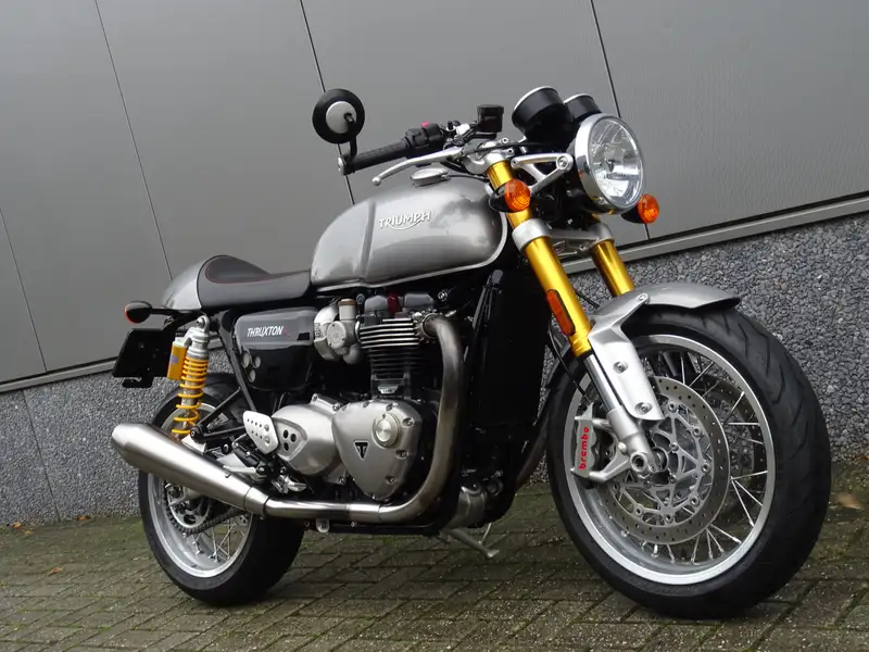 Triumph Thruxton - foto 2