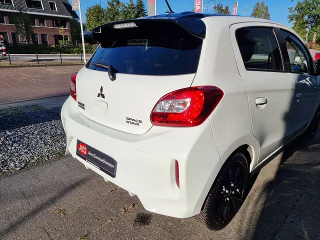 Mitsubishi Space Star view 11