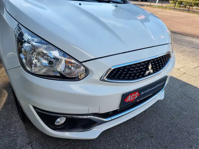 Mitsubishi Space Star view 28