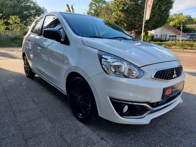 Mitsubishi Space Star view 12