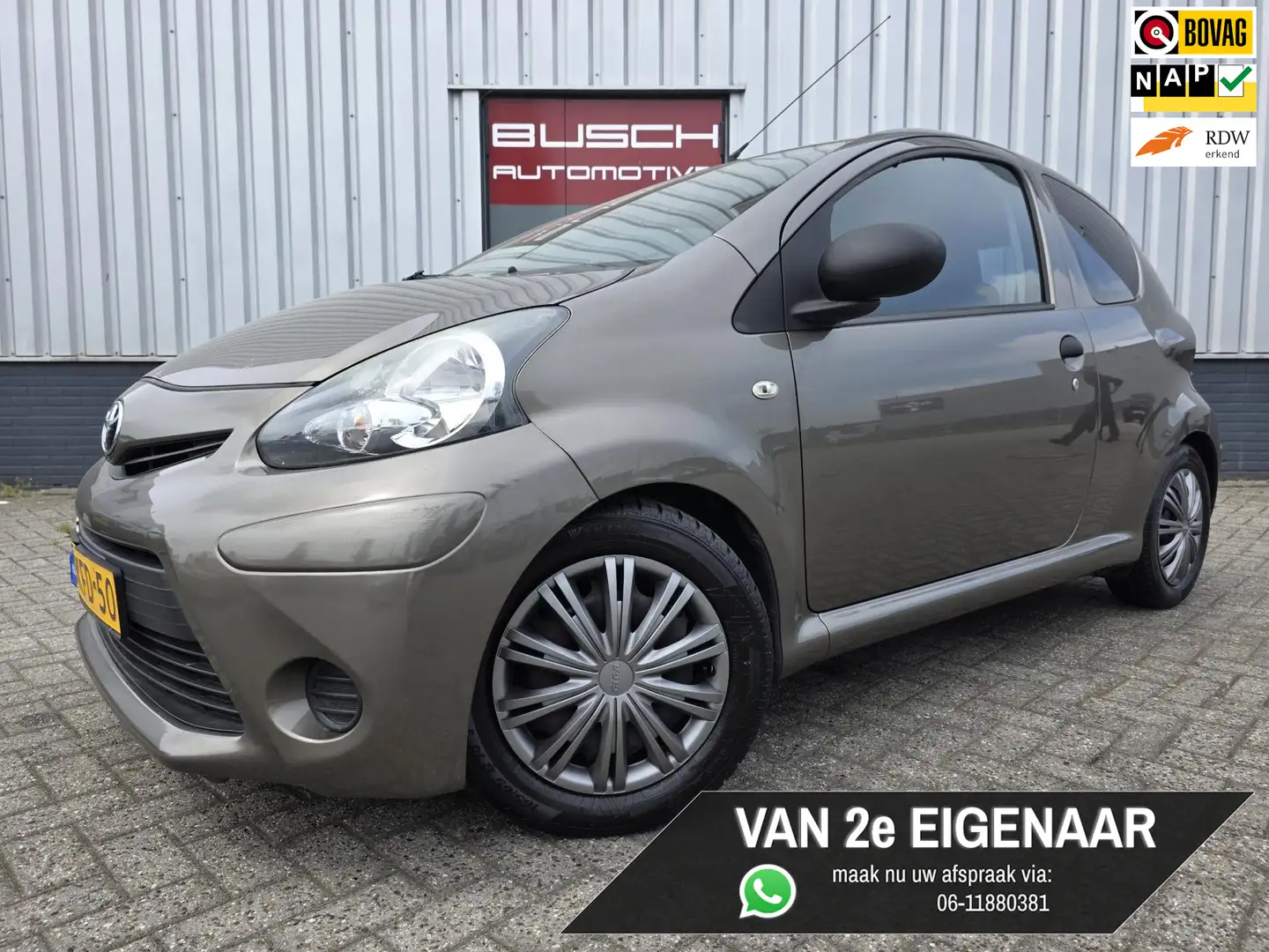 Toyota Aygo 1.0 VVT-i 5 deurs Comfort | VAN 2e EIGENAAR | Brun - 1