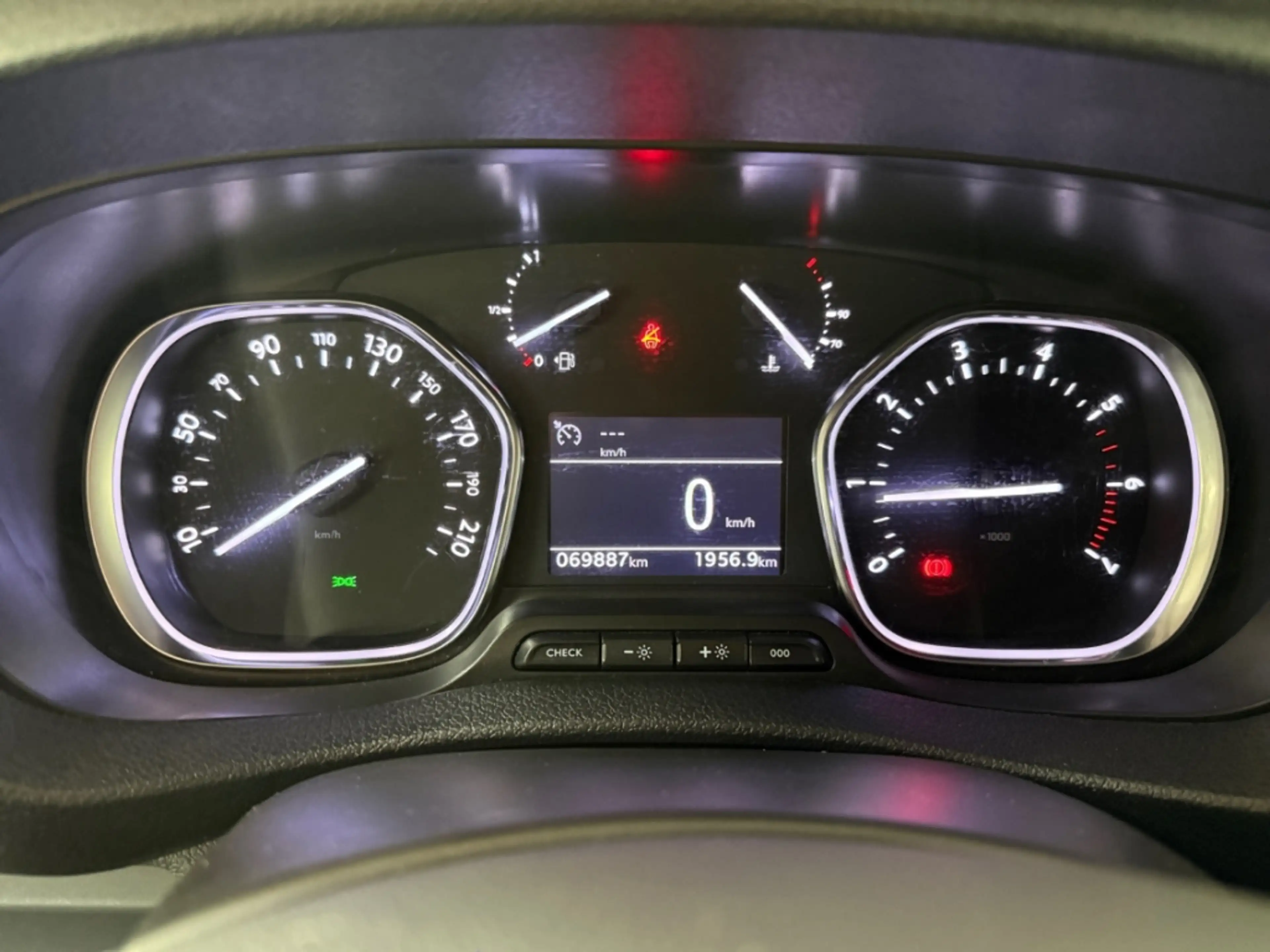 Opel Vivaro Kombi 8 Sitzer AUTOMATIK ALLWETTER AHK KAMERA APPL — photo 11