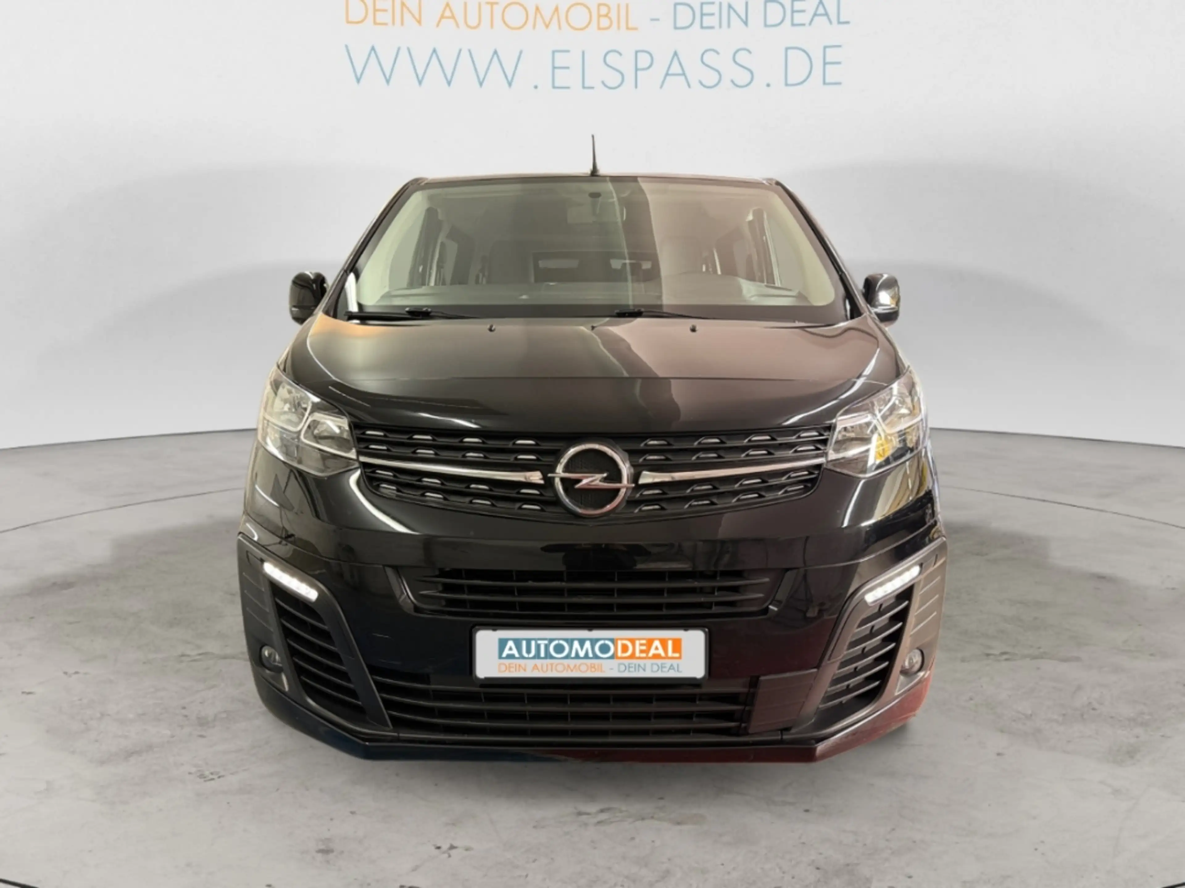 Opel Vivaro Kombi 8 Sitzer AUTOMATIK ALLWETTER AHK KAMERA APPL — photo 3