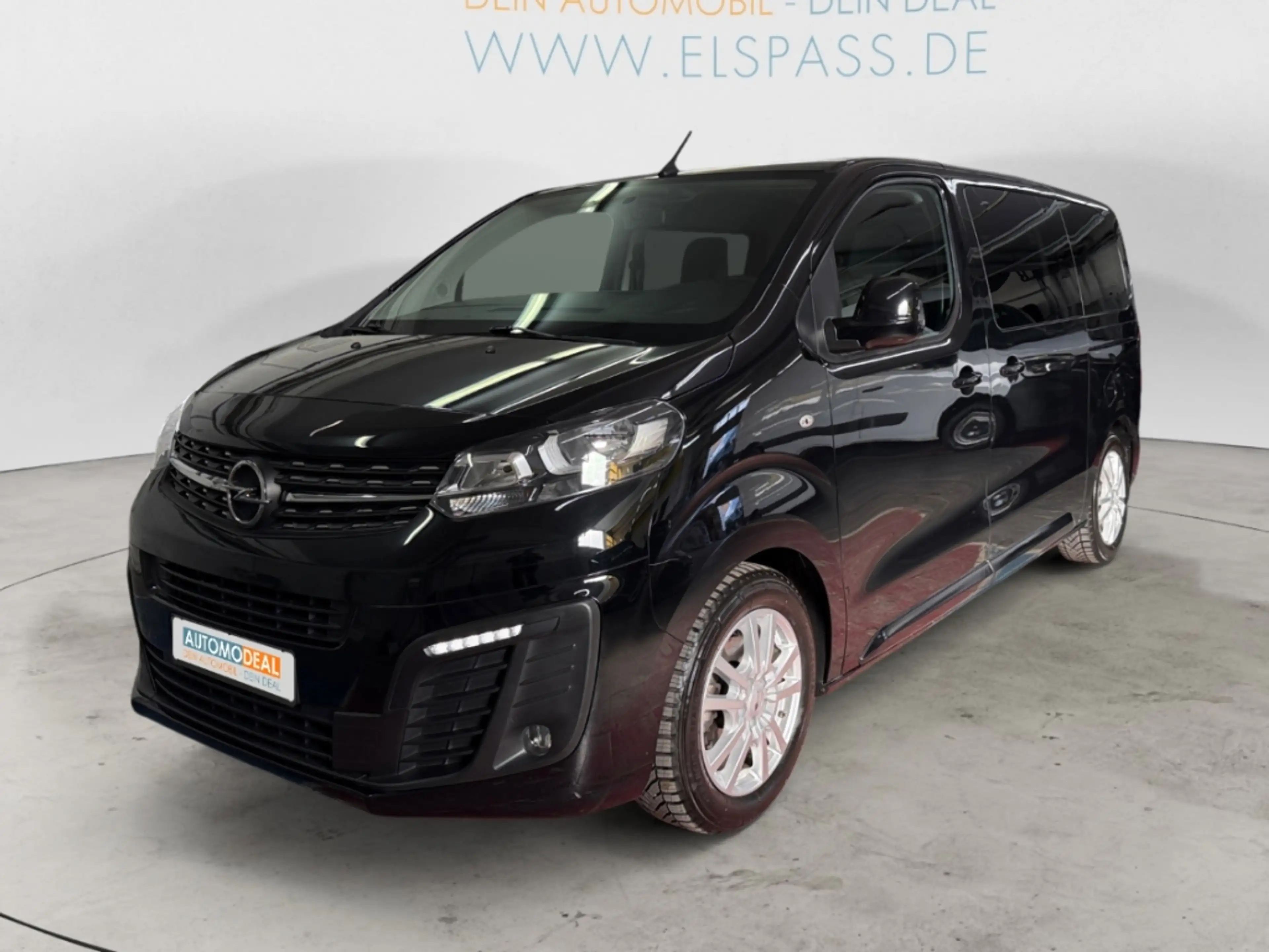 Opel Vivaro Kombi 8 Sitzer AUTOMATIK ALLWETTER AHK KAMERA APPL — photo 2