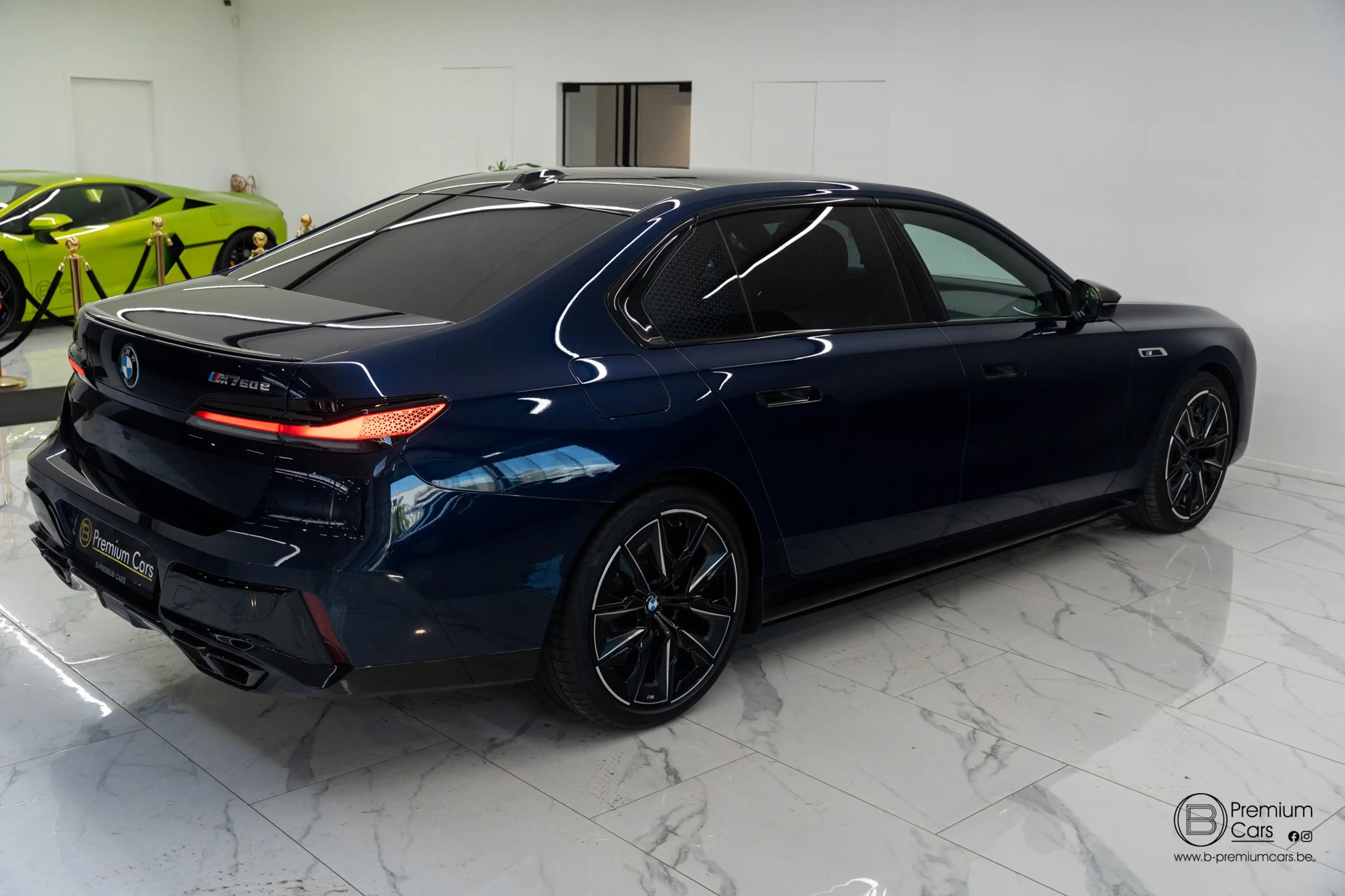 BMW 760 xDrive Individual! FULL OPTIONS! Black pack! — photo 19