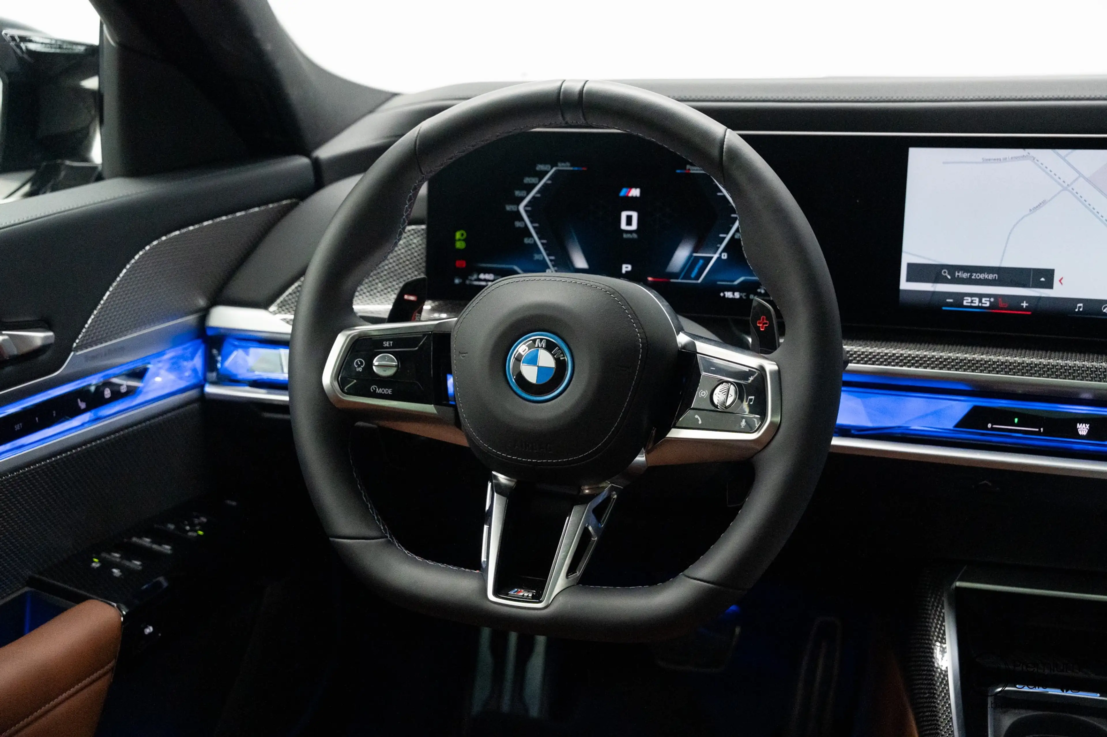 BMW 760 xDrive Individual! FULL OPTIONS! Black pack! — photo 25