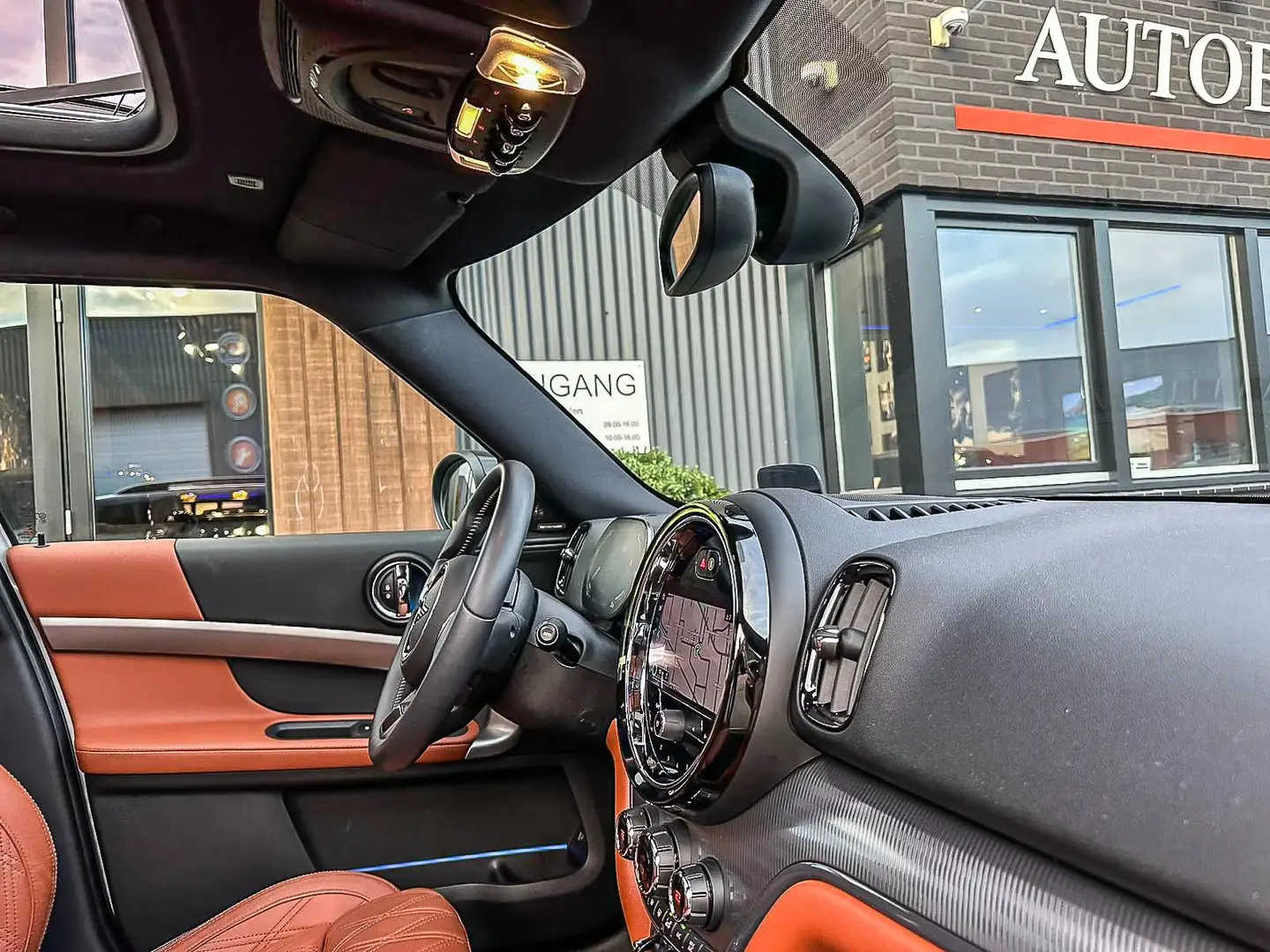 MINI Cooper SE Countryman Mini 2.0 ALL4 MINI Yours 220pk/Chester Brown leer/ Plateado - 2