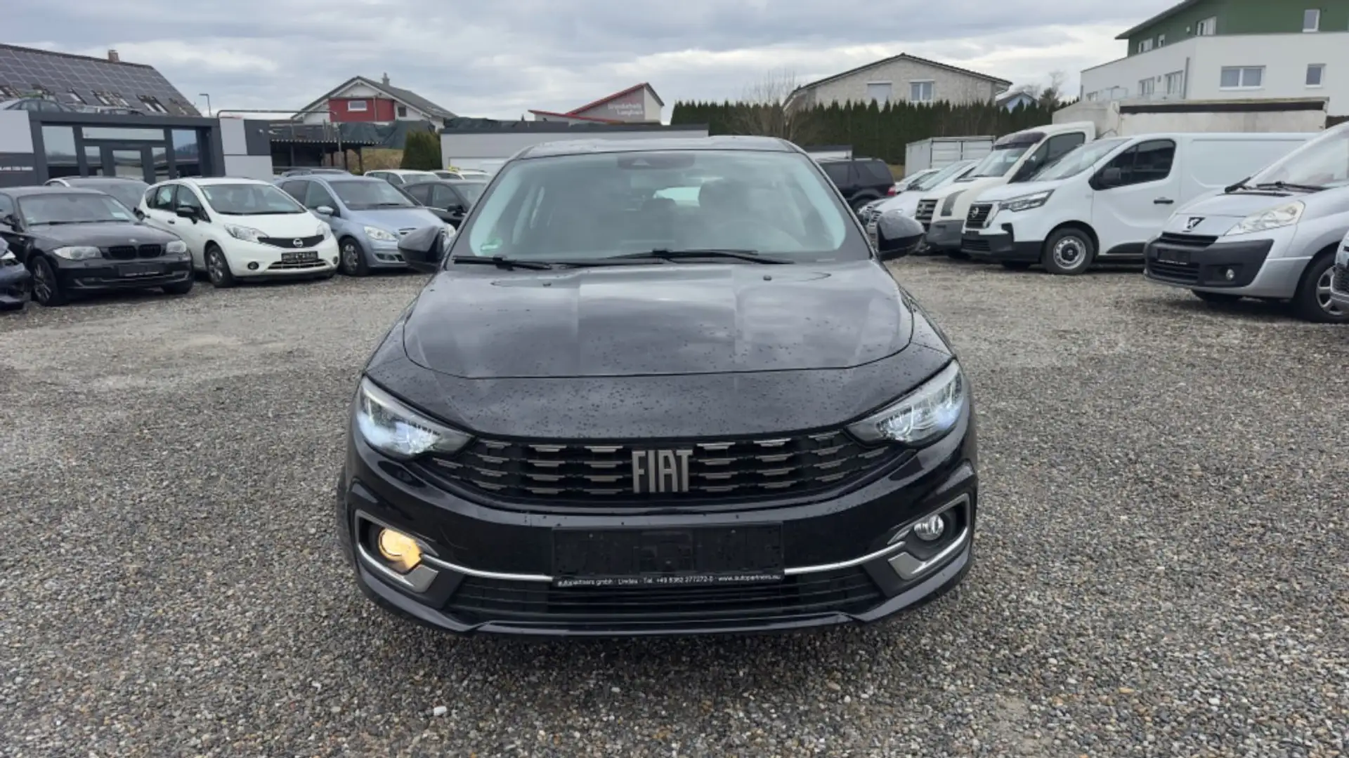 Fiat Tipo 1.6d Life Sitzheizung, Navi, PDC Zwart - 2