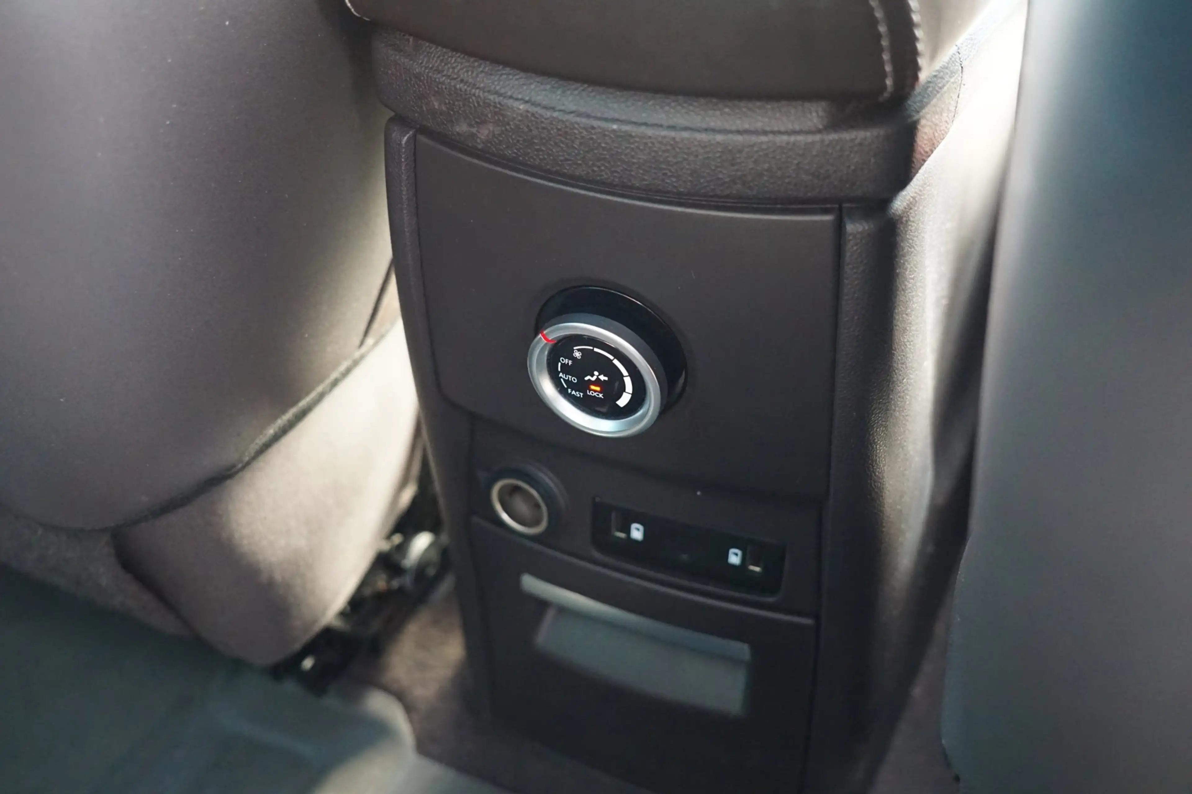 Renault Espace 1.6 dCi Dynamique 7p. — photo 32