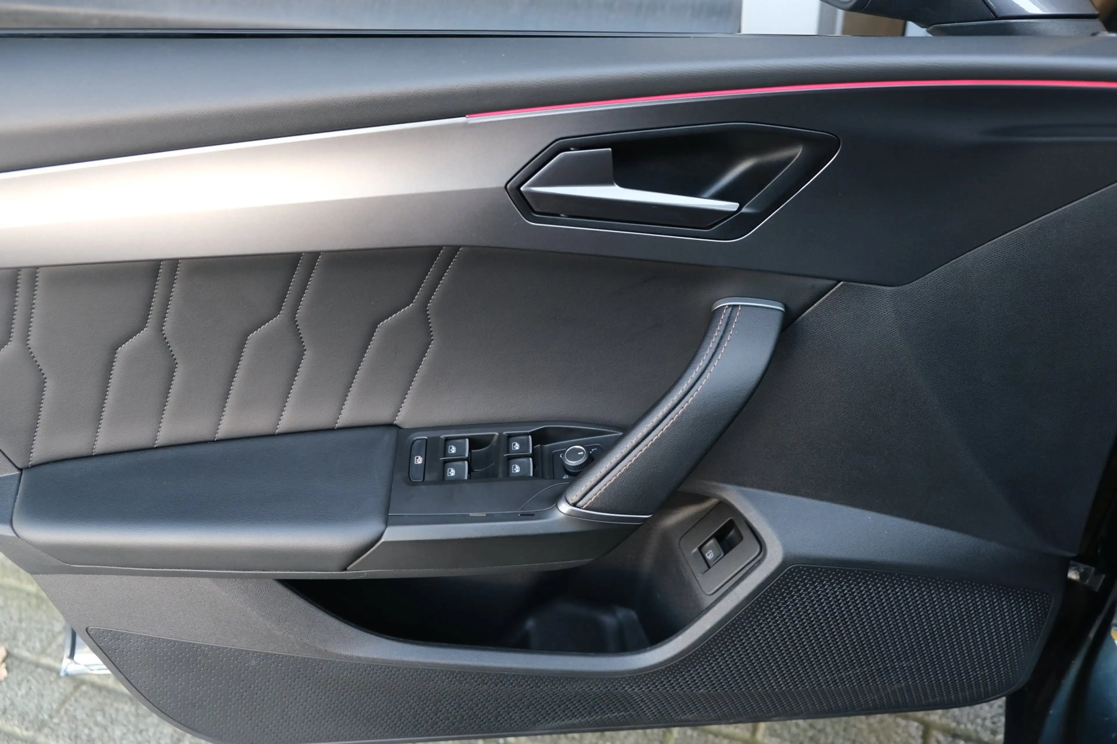 CUPRA Leon 1.4 e-Hybrid 204PK Pano Volleder Cam Led Navi ACC — photo 13