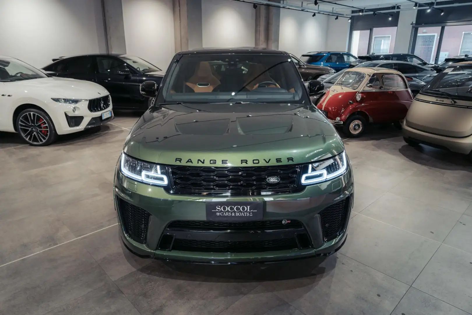 Land Rover Range Rover Sport 5.0 V8 Supercharged 575 CV SVR*BESPOKE* Verde - 2