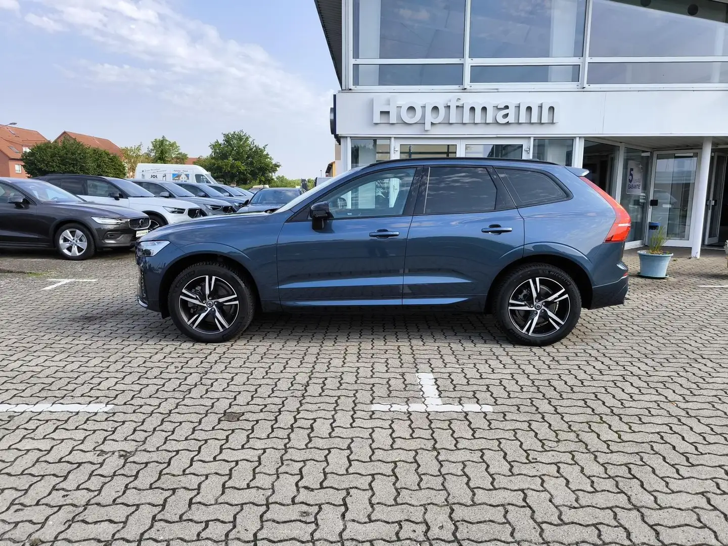 Volvo XC60 B4 Diesel AWD Aut. Plus Dark Standheizung Bleu - 2