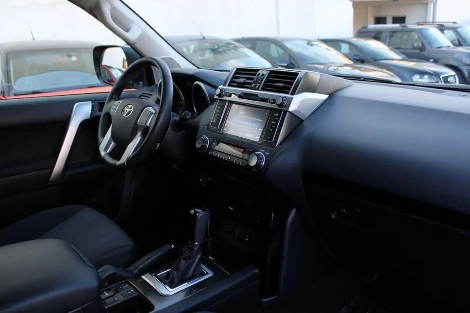 Toyota Land Cruiser 2.8 D4-D A/T 5 porte Срібний - 1