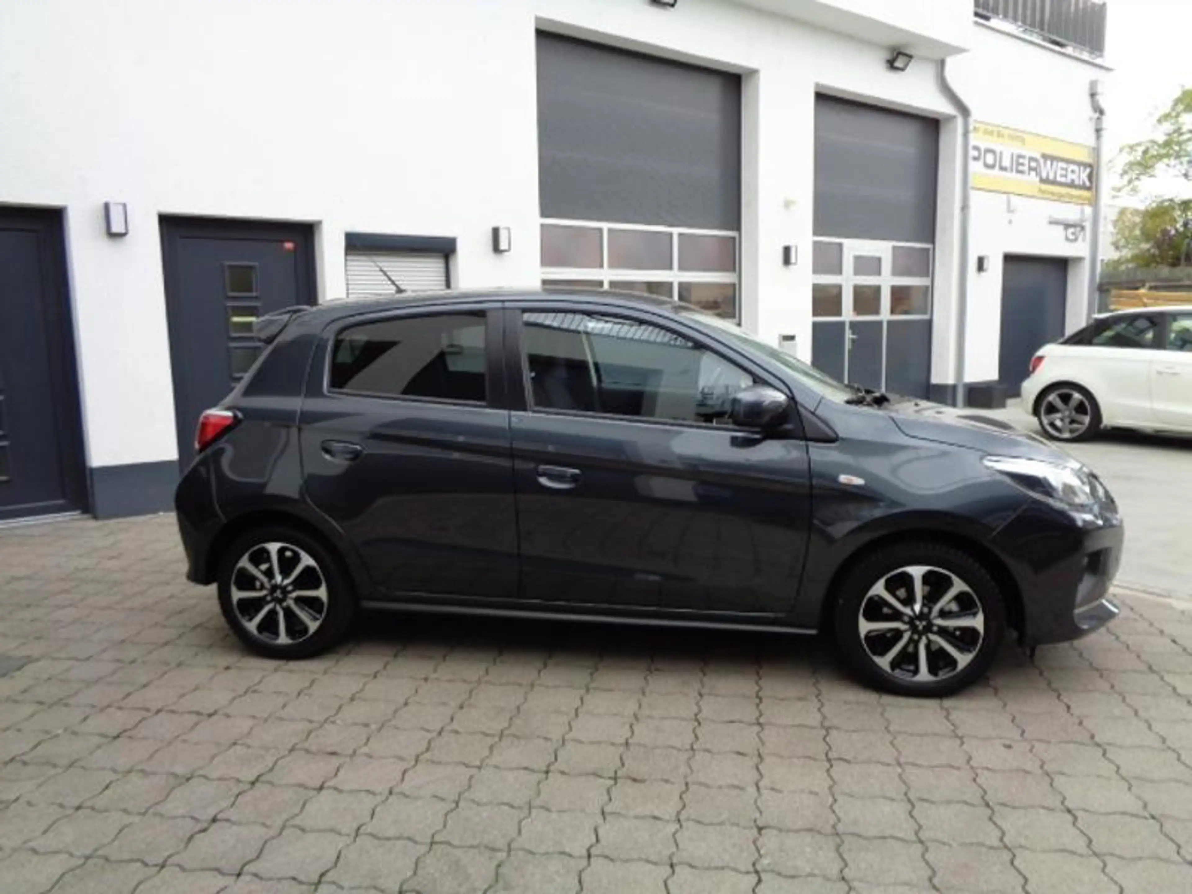 Mitsubishi Space Star Select+ 1.2 MIVEC ClearTec CVT-Autom. — photo 3