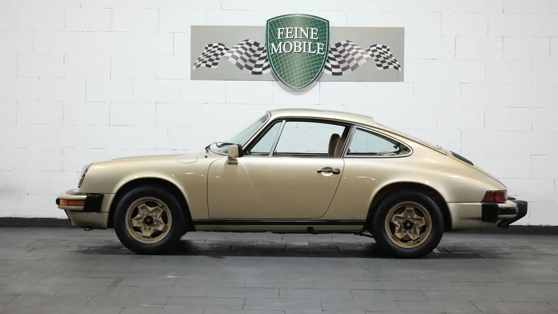 Porsche 911 S Sondermodell "Ferry P. Signature Edition" Gold - 2