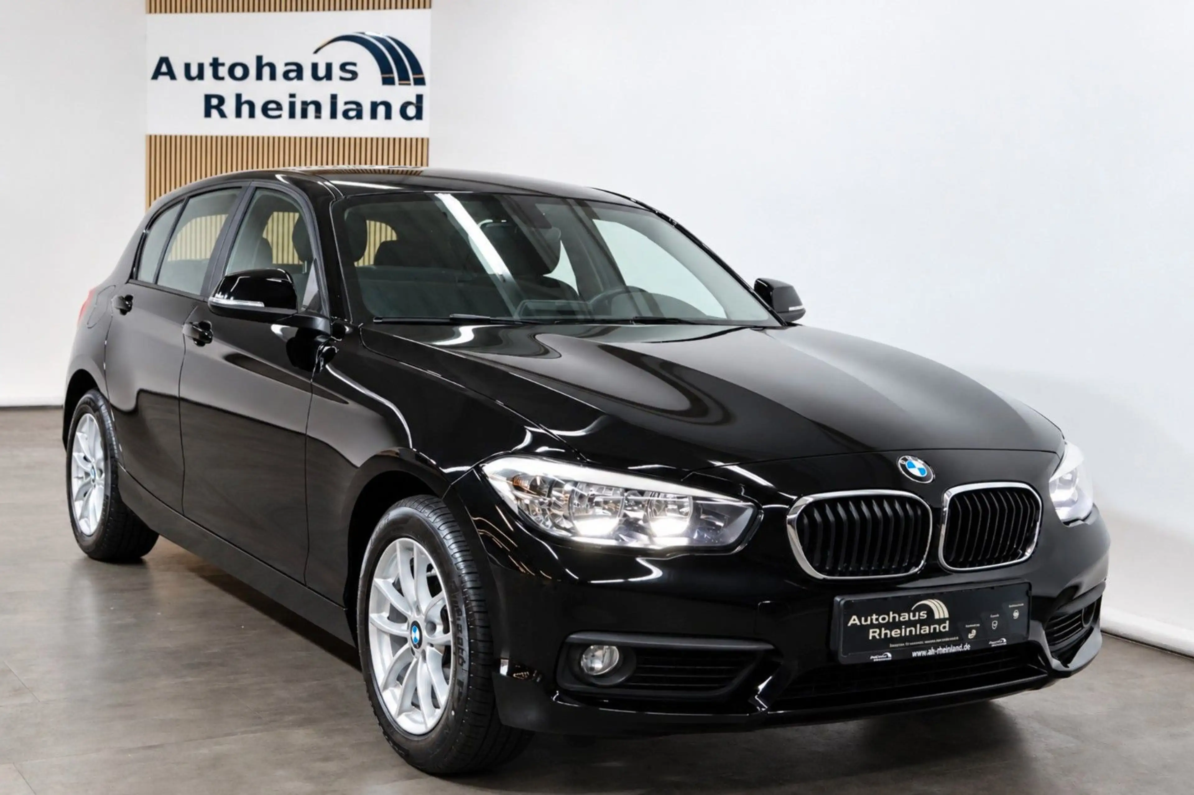 BMW 116 i Lim. 5-trg Advantage*SITZHEIZUNG*PDC*LED*AC — photo 5