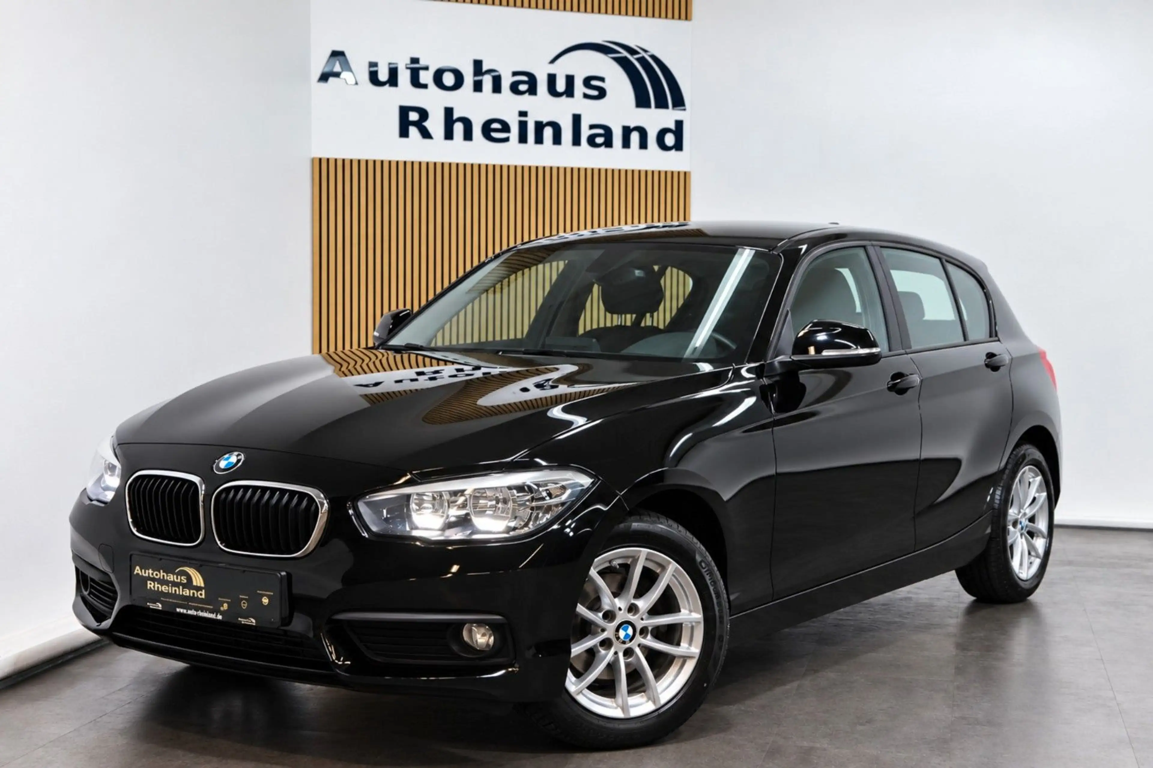 BMW 116 i Lim. 5-trg Advantage*SITZHEIZUNG*PDC*LED*AC — photo 11